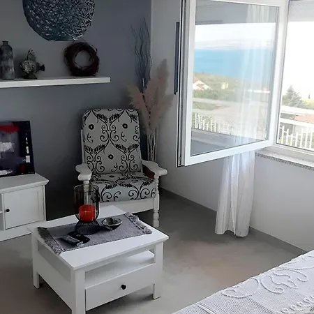 Nina Seaview A2 Appartamento *